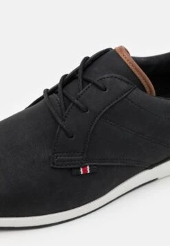 Pier One Sportieve Veterschoenen - Black -Schoenen Verkoop 09385dbb736847f5a5eac6cf4a1ece0d