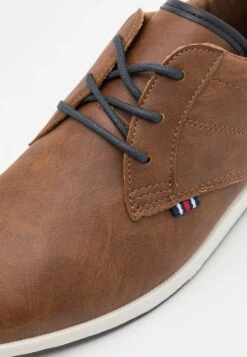 Pier One Sportieve Veterschoenen - Cognac/White -Schoenen Verkoop 0c2e6eb37336427d88e64335d52c7be6