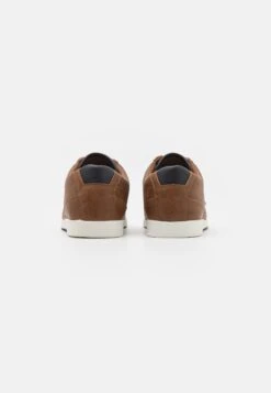 Pier One Sportieve Veterschoenen - Cognac/White -Schoenen Verkoop 14e702e638bf41ec8c6170966aa5de2f