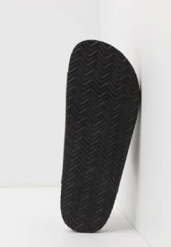 Pier One Unisex - Pantoffels - Brown -Schoenen Verkoop 23e143c048ee4fd8b5e22a3556ccfbfb