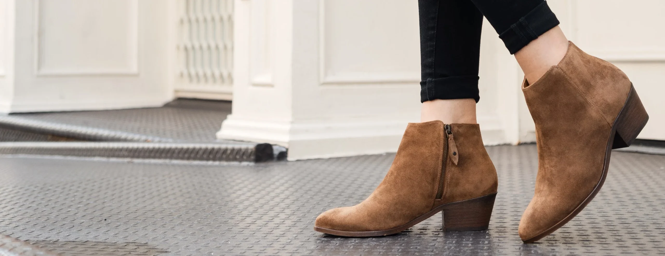 Schoenen Verkoop -Schoenen Verkoop 2800x1080 women downtown goldenbrown 061421 1 2800x1080 scaled