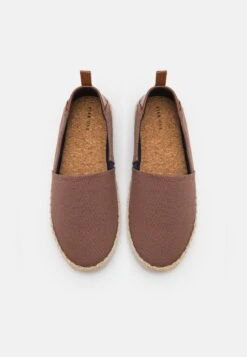 Pier One Unisex - Espadrilles - Brown -Schoenen Verkoop 31da881e18bf49df90b20d8e283884c8