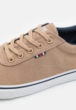 Pier One Unisex - Sneakers Laag - Brown -Schoenen Verkoop 3d8d930a9d594a348d328f3c83bbc354