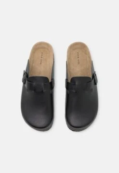 Pier One Leather Unisex - Pantoffels - Black 11 Pier One Leather Unisex - Pantoffels - Black -Schoenen Verkoop 4c2c459ed10b4062bddc395a16224153