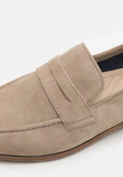 Pier One Leather - Instappers - Beige -Schoenen Verkoop 52d211ef3a154ec88c15f789062f84e4