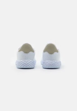 Pier One Sneakers Laag - White -Schoenen Verkoop 7b693e638a644a1296171cc327999979