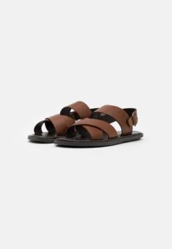 Pier One Unisex - Sandalen - Cognac -Schoenen Verkoop 93d59b6c78964396a0134fb24776a5f7