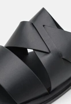 Pier One Muiltjes - Black -Schoenen Verkoop b50a1b42a3ee4cfaa6748df68bcbfe4c