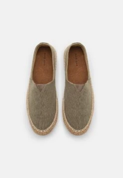 Pier One Espadrilles - Brown 11 Pier One Espadrilles - Brown -Schoenen Verkoop b8b6a1b5c8f4462e91558b6bd6046520
