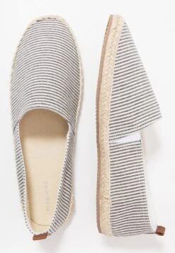 Pier One Rena Espadrille Unisex - Espadrilles - White/Blue -Schoenen Verkoop cf36b3a120304b8ca2a7c4aab8305f1b