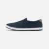 Pier One Unisex - Sneakers Laag - Dark Blue 2 Pier One Unisex - Sneakers Laag - Dark Blue -Schoenen Verkoop d1344fdda912486aa086beda1acbf2e0